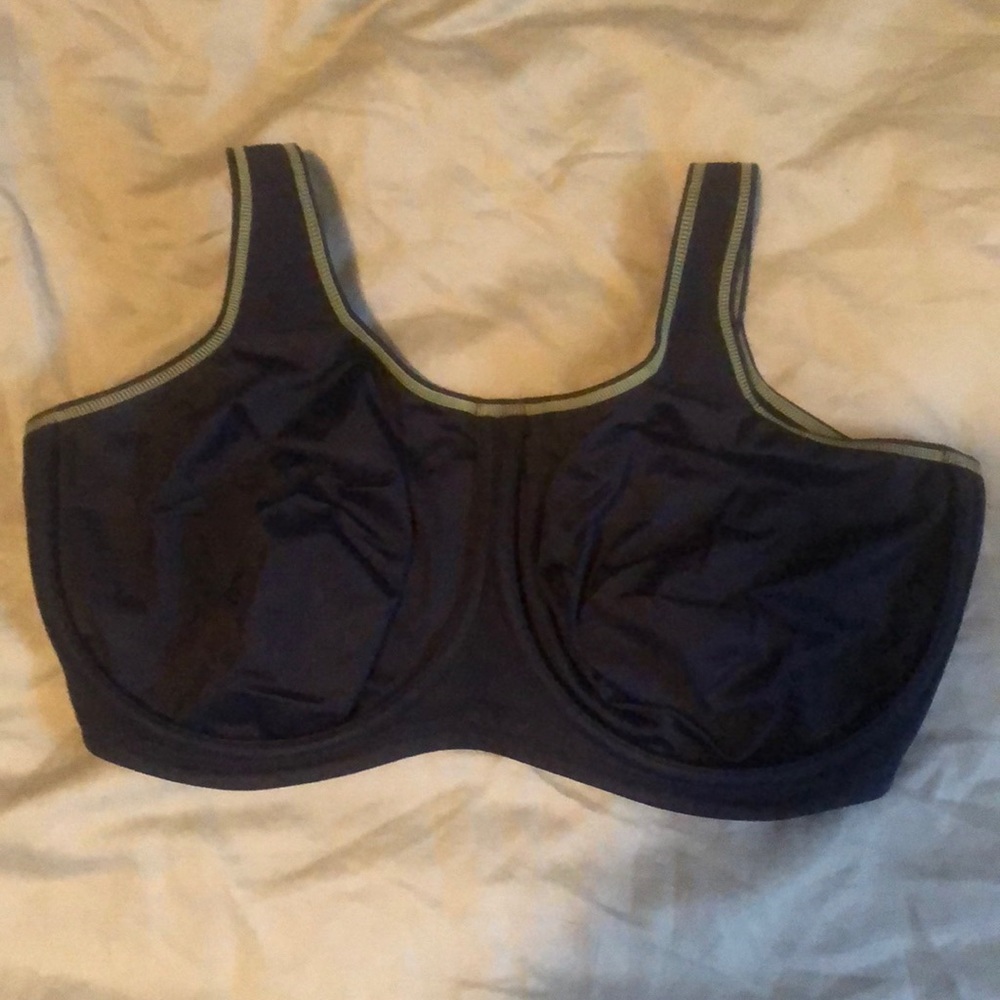 Wacoal sports bra